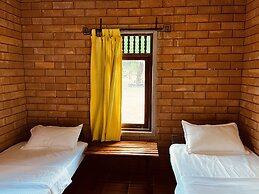 Funky Leopard Safari Lodge Bordering Yala National Park - Hostel