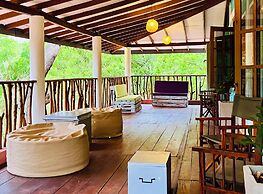 Funky Leopard Safari Lodge Bordering Yala National Park - Hostel
