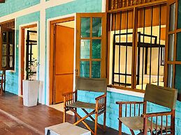 Funky Leopard Safari Lodge Bordering Yala National Park - Hostel