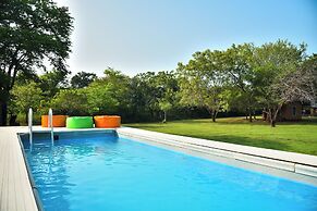 Funky Leopard Safari Lodge Bordering Yala National Park - Hostel