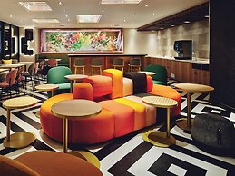 Garner Osaka Honmachi Station by IHG