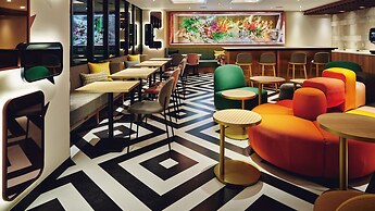 Garner Osaka Honmachi Station by IHG