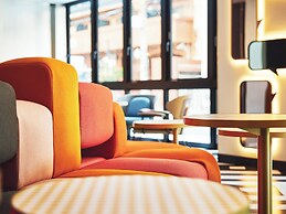 Garner Osaka Honmachi Station by IHG