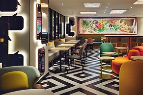 Garner Osaka Honmachi Station by IHG