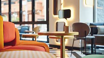 Garner Osaka Honmachi Station by IHG