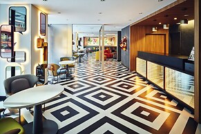 Garner Osaka Honmachi Station by IHG