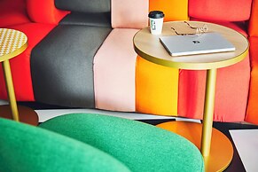 Garner Osaka Honmachi Station by IHG