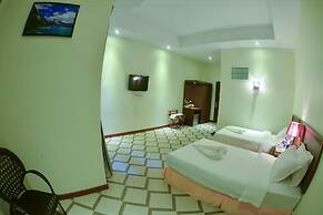 Ocean Blue Ngwe Saung Beach Hotel