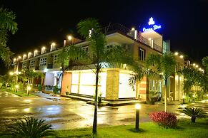 Ocean Blue Ngwe Saung Beach Hotel