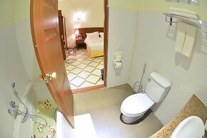 Ocean Blue Ngwe Saung Beach Hotel