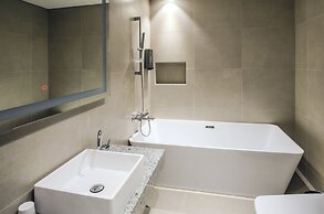 Hotel the Designers Premier Seongsu and Konkuk univ