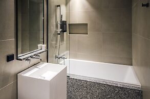 Hotel the Designers Premier Seongsu and Konkuk univ