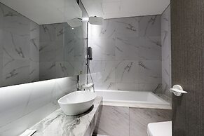 Hotel the Designers Premier Seongsu and Konkuk univ