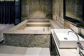 Hotel the Designers Premier Seongsu and Konkuk univ