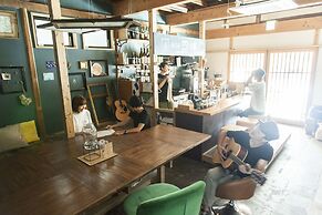 Fukuoka Guesthouse HIVE - Hostel