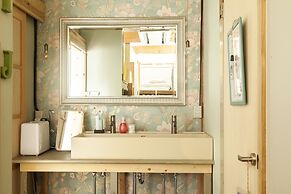 Fukuoka Guesthouse HIVE - Hostel