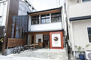 Fukuoka Guesthouse HIVE - Hostel