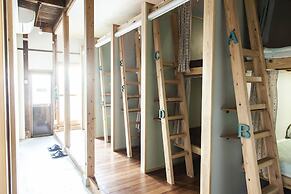 Fukuoka Guesthouse HIVE - Hostel