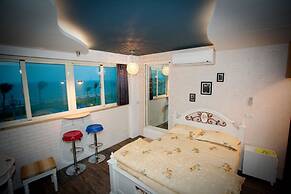 Sunshine Sea View B&B