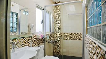 Sunshine Sea View B&B