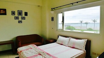 Sunshine Sea View B&B