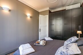 BCN Paseo de Gracia Rocamora Apartments