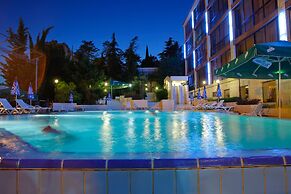 Sochi Breeze Spa Hotel