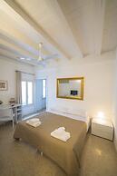 Academia Resort