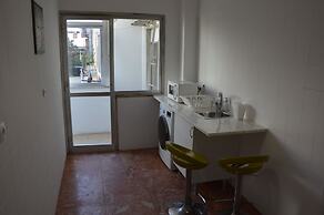 Lx Center Guesthouse