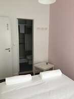 Lx Center Guesthouse