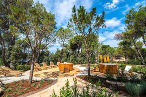 Arena One 99 Glamping