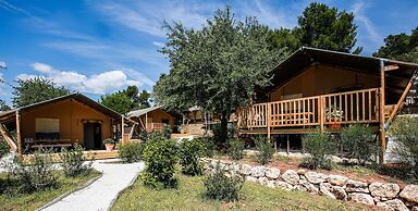 Arena One 99 Glamping