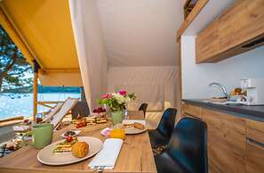 Arena One 99 Glamping