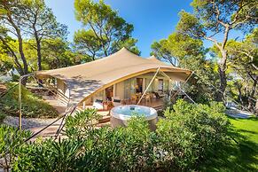 Arena One 99 Glamping