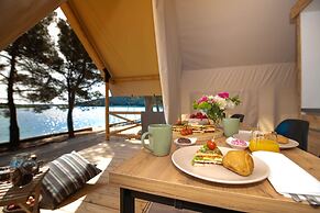 Arena One 99 Glamping