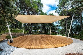 Arena One 99 Glamping