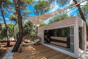 Arena One 99 Glamping