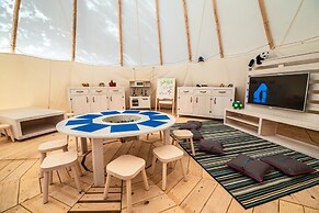 Arena One 99 Glamping