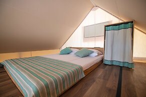 Arena One 99 Glamping