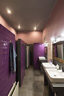 Baroque Hostel & Coworking