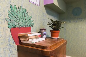 Baroque Hostel & Coworking