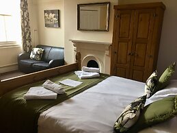 Gillygate Guest House