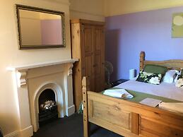 Gillygate Guest House