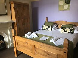 Gillygate Guest House