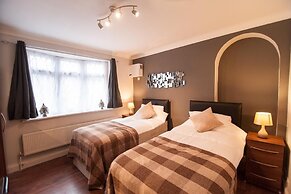 Courthouse Apartments