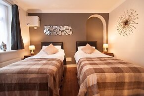 Courthouse Apartments