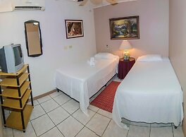 Laura's House Bed & Breakfast