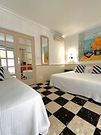 Hôtel Les Flots Bleus