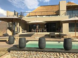 Bakubung Self-Catering Chalets