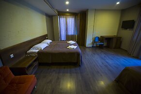 Loft Hotel